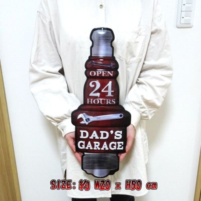 画像3: アメリカン ブリキ看板 エンボス加工 GARAGE PLUG 車 ガレージ プレート 壁飾り ビンテージ 雑貨 大きいインテリア 可愛い サーファー カフェ かわいい 店舗