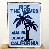 ブリキ看板 ビンテージ RIDE THE WAVES ヤシの木 カリフォルニア アンティーク ガレージ プレート 壁飾り アメリカン 雑貨 インテリア おしゃれ 可愛い かわいい サーファー カフェ 店舗